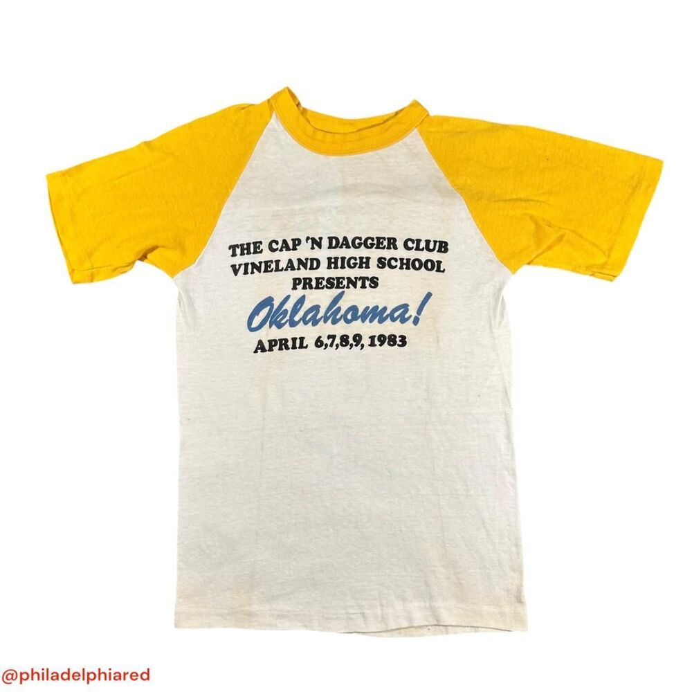 Vintage 1980's Oklahoma stage play raglan style t-shirt in good condition medium